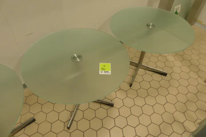 2x Beistelltisch Maße in cm ca. Ø70 cm Durchmesser